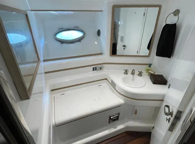 Botel Yate Stv *