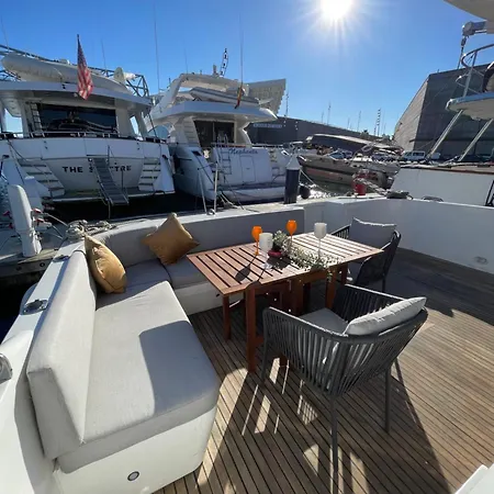 Botel Yate Stv Barcelona